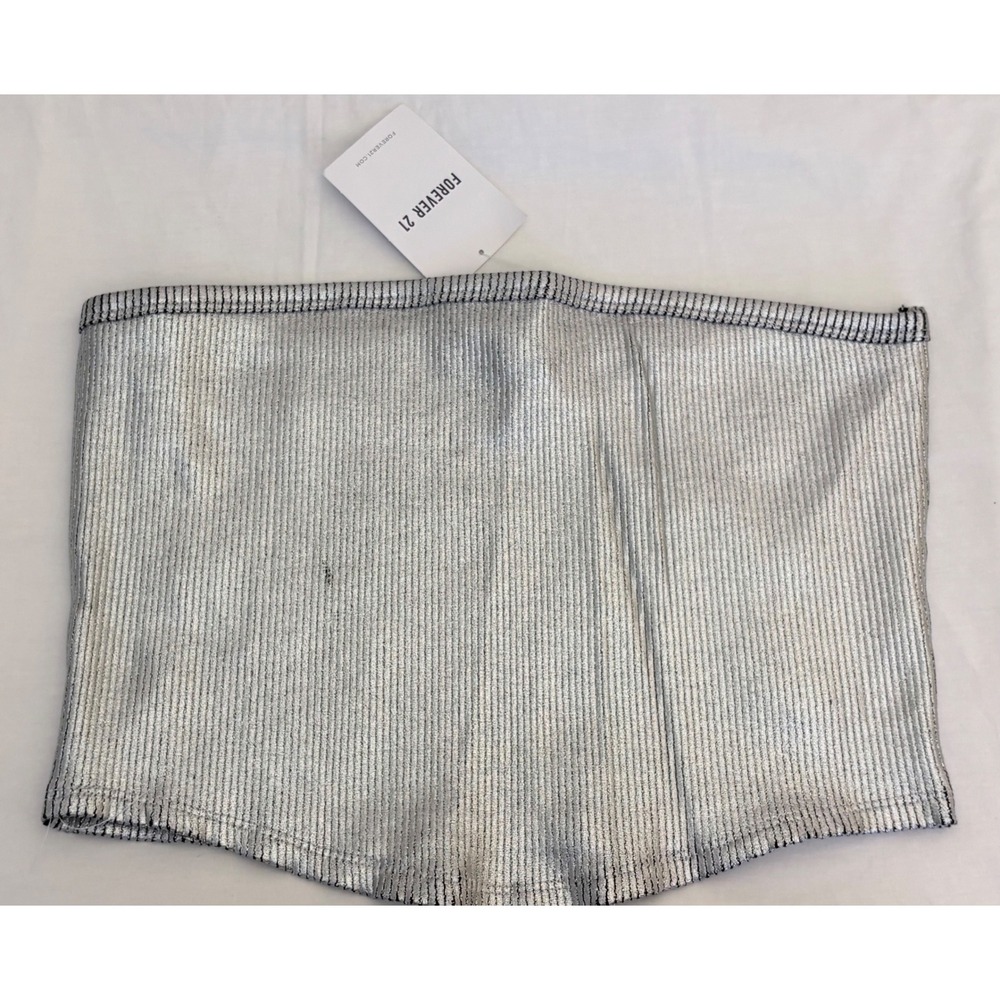 Forever 21 Metallic Silver Ribbed Tube Top Curved Hem Strapless Crop Large NWT